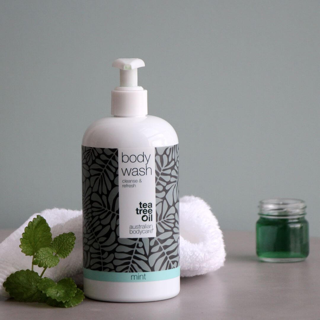4 za cenu 3 Tea Tree tělové mycí prostředky 500 ml Mint — výhodná nabídka - Balení 4 tělových mycích prostředků (500 ml): Tea Tree Oil Mint