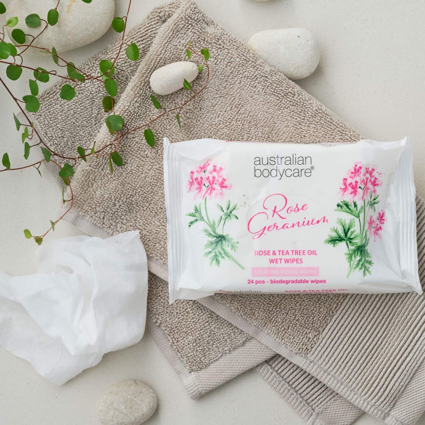 Vlhčené ubrousky s Rose Geranium & Tea Tree olejem (24 ks.) - Odstraňují bakterie, nečistoty a make–up