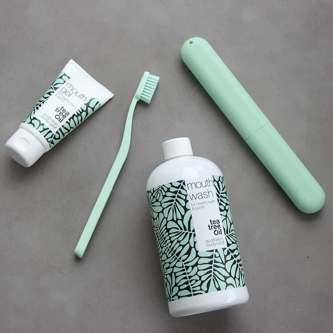 Balení 4 produktů s Tea Tree olejem na ústní hygienu — Pro každodenní péči při kvasince v ústech, paradentóze a zánětu dásní.
