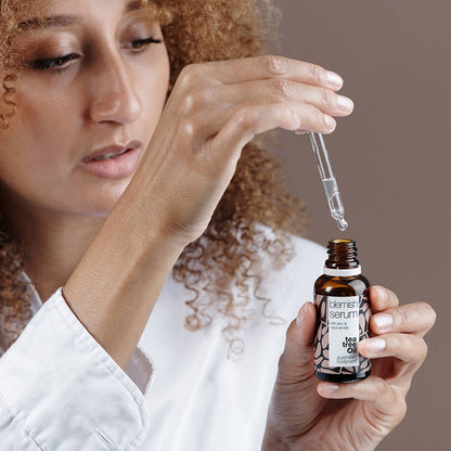 Sérum s niacinamidem na pupínky a černé tečky -  S niacinamidem 10%, zinkem 1% a Tea Tree olejem
